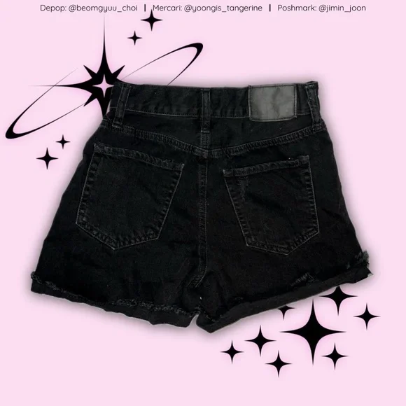 Black Aeropostale denim shorts 🖤 - Picture 3 of 3